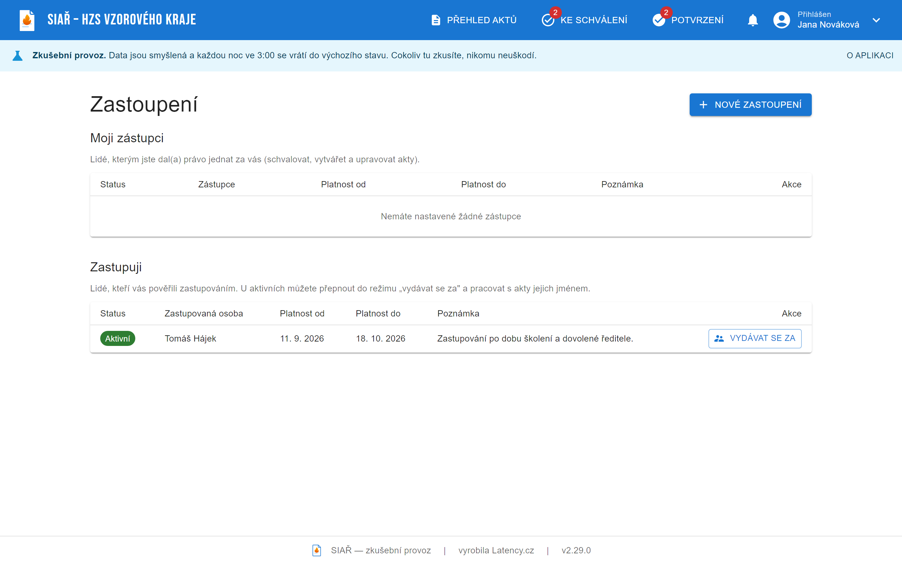 Stránka Zastoupení: sekce Moji zástupci bez záznamů a sekce Zastupuji s jedním aktivním zastoupením osoby Tomáš Hájek s platností od 11. 9. do 18. 10. 2026, poznámkou o zastupování po dobu školení a dovolené a tlačítkem Vydávat se za.